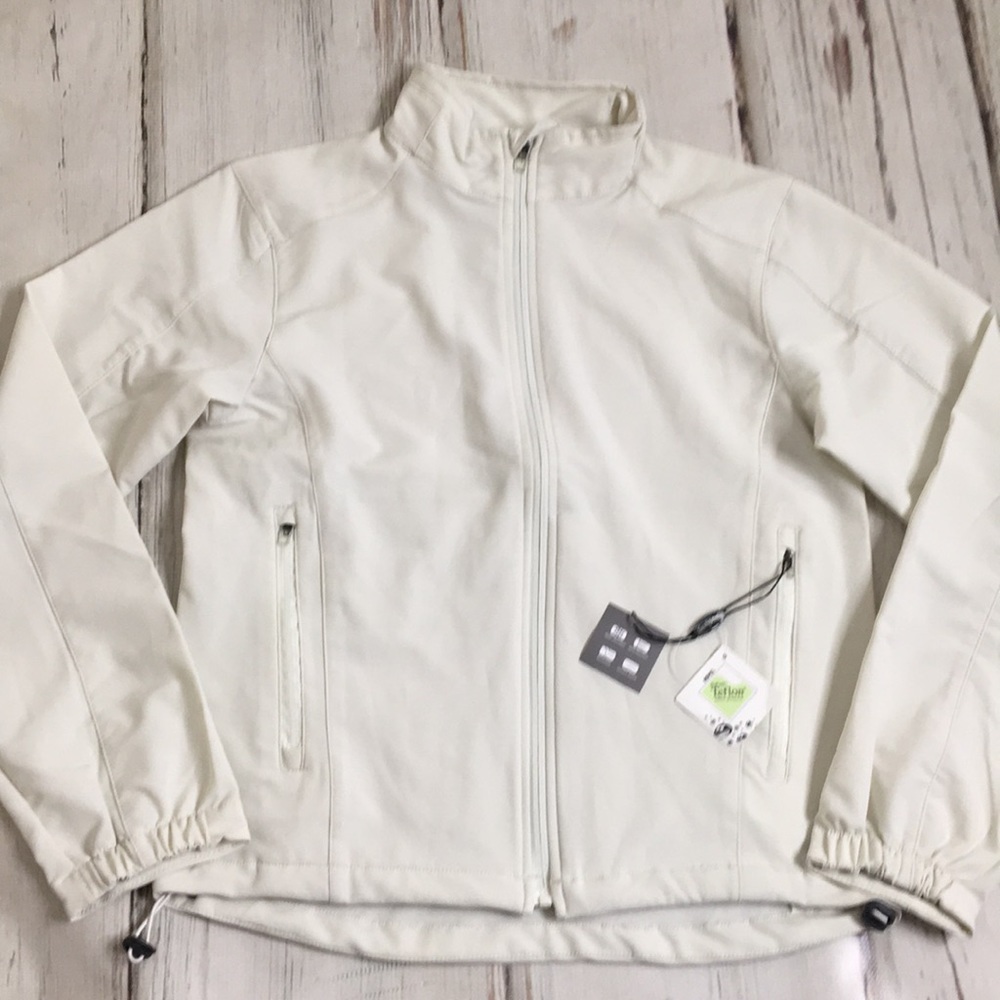 Landway Coat Jacket Small S Soft Shell NWT Cream Pockets NEW WITH TAGS